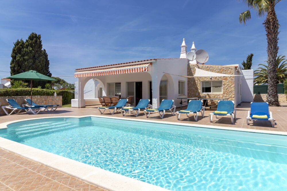 Villa Rocha, Family villa, Near Ocean, Pool & BBQ Main Image